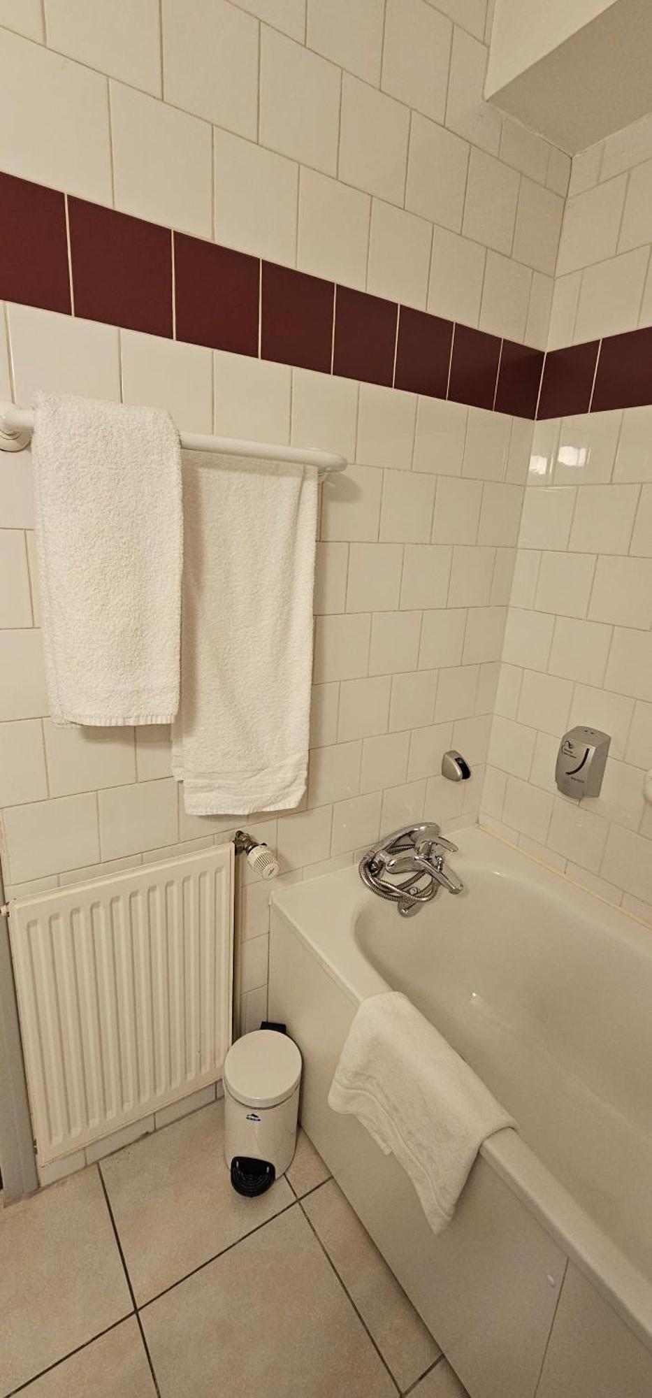 Hotel Lyon Sud, Pierre Benite, St Genis Laval מראה חיצוני תמונה